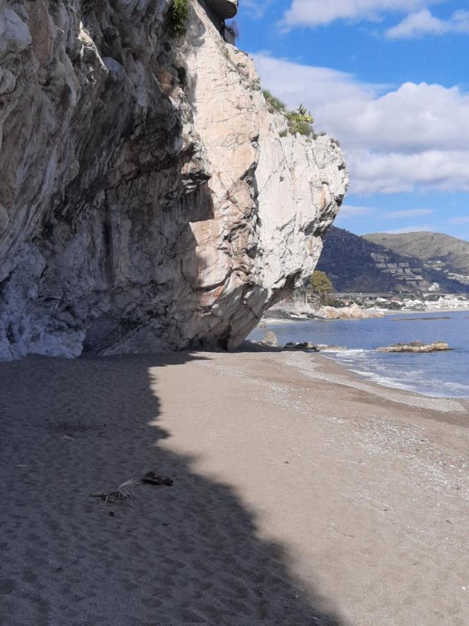 Taormina Private Apartment By Fragranza Di Sicilia المظهر الخارجي الصورة