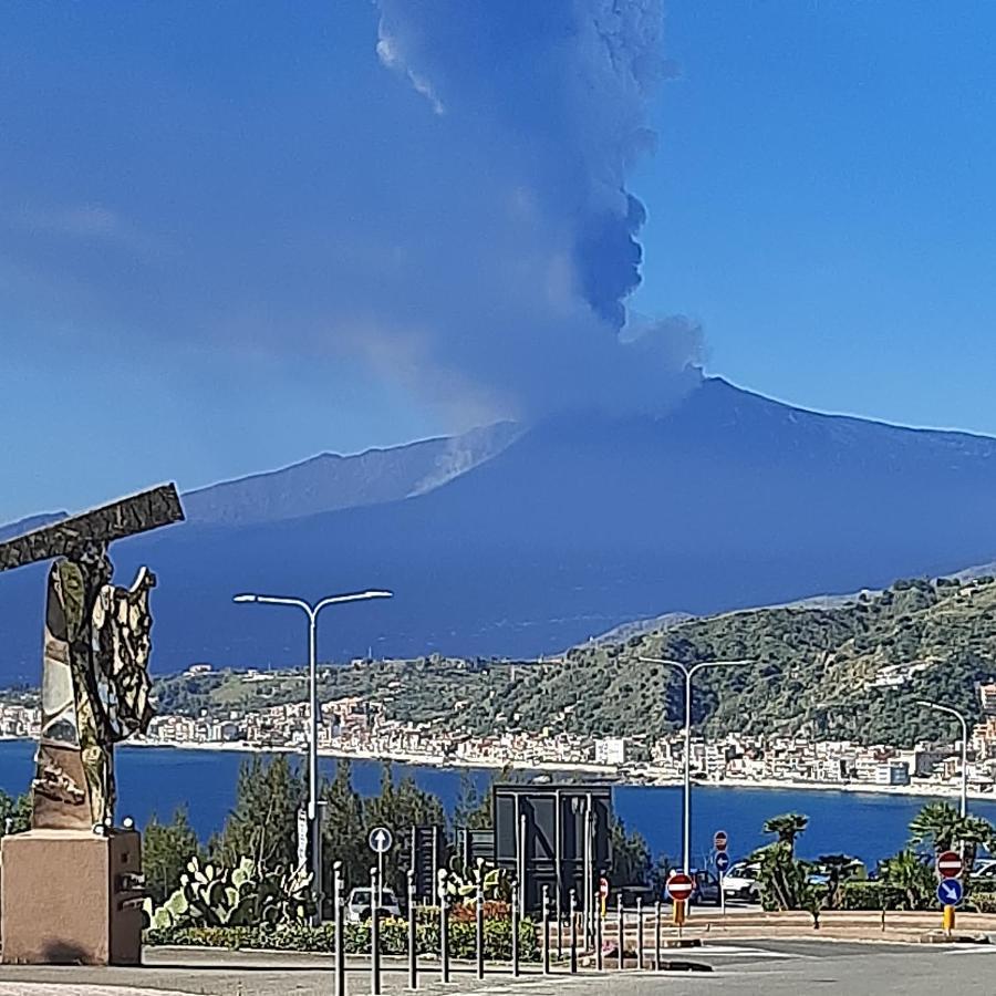 Taormina Private Apartment By Fragranza Di Sicilia المظهر الخارجي الصورة
